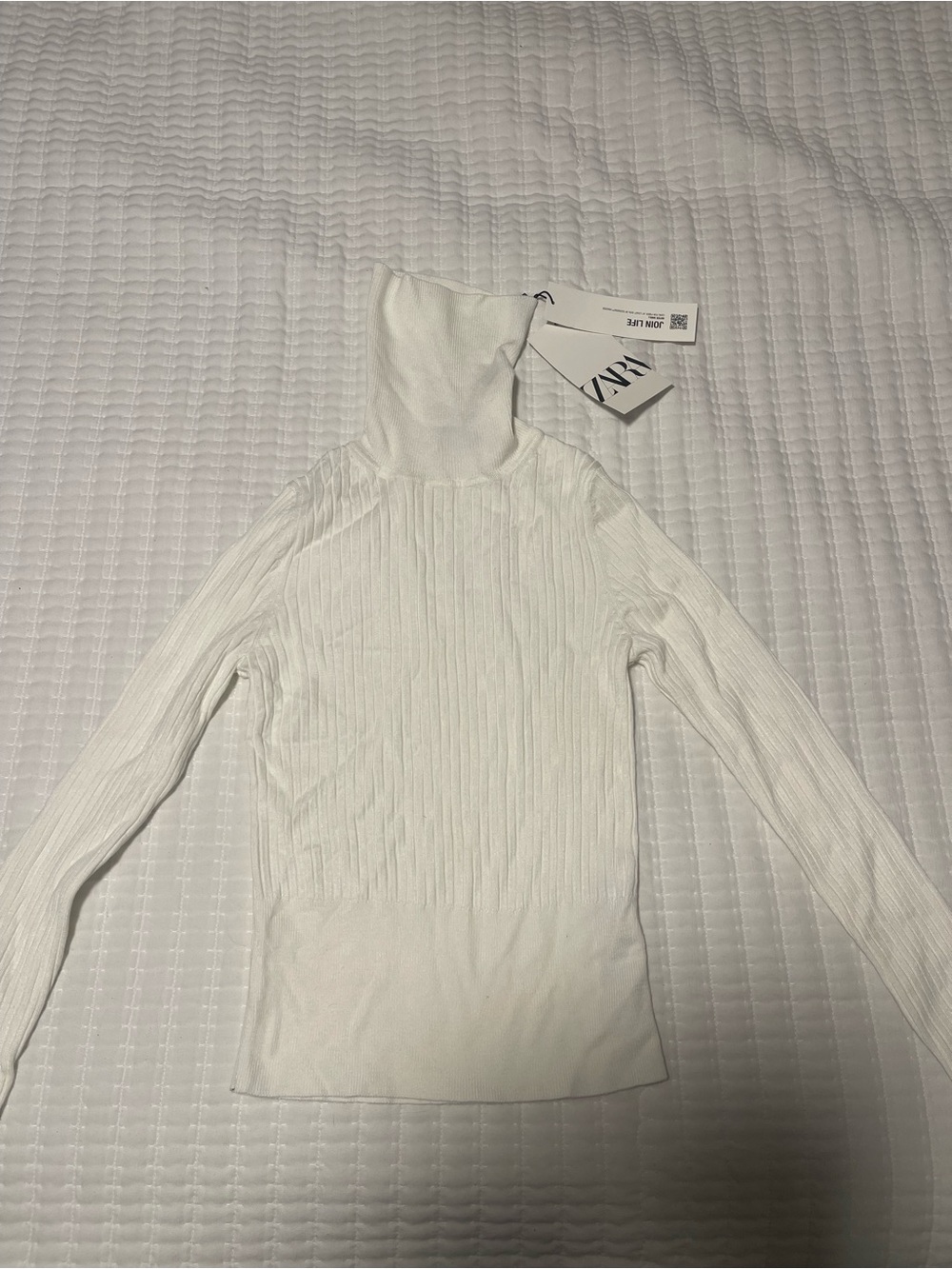 NWT ZARA White Ribbed Turtleneck Long Sleeve Top